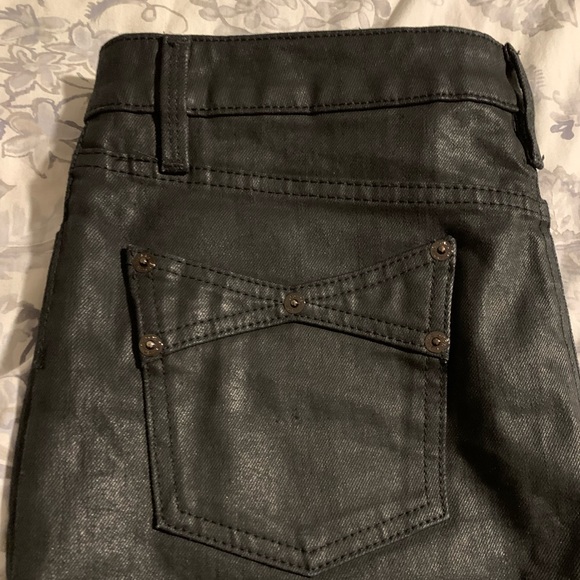 Marc Jacobs coated skirt - Picture 7 of 8